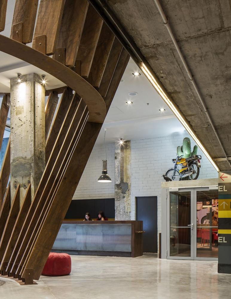 Generator Hostel Barcelona